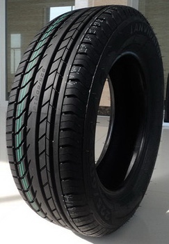 Aplus Aplus A608 215/60R16 95H