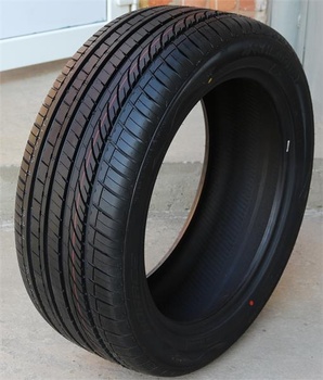 HEADWAY HEADWAY HU901 235/55R18 104W