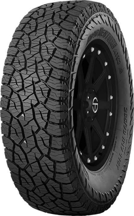 Kumho Road Venture AT52 235/85R16 120/116S