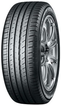 Yokohama BluEarth-GT AE51 215/55R17 94W
